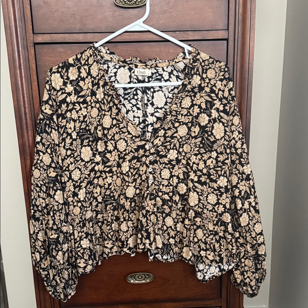 Khush floral black/tan blouse size medium